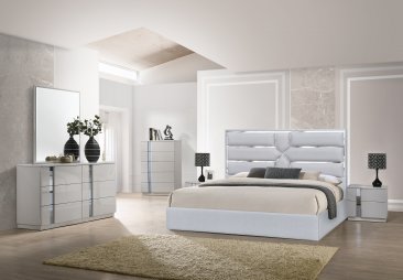 Da Vinci Bed in Silver Grey with Palermo Grey Case Goods