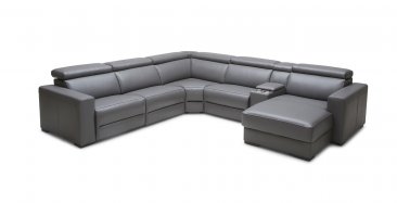 072 Motion Leather Sectional